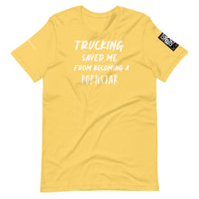 將圖片載入圖庫檢視器 Trucking Unisex t-shirt